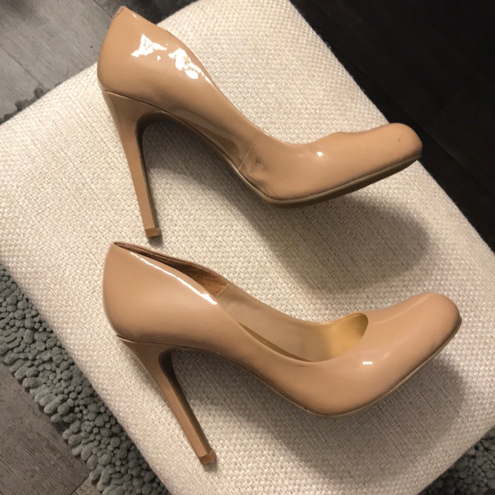 Jessica Simpson Stilettos - Picture 3 of 4